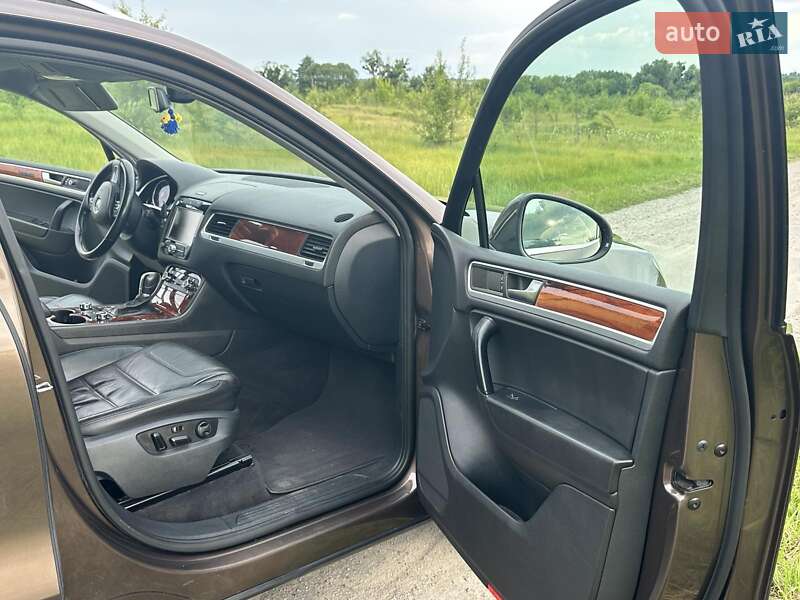 Внедорожник / Кроссовер Volkswagen Touareg 2011 в Белой Церкви фото 7 Внедорожник / Кроссовер Volkswagen Touareg 2011 в Белой Церкви