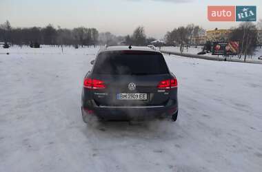 Внедорожник / Кроссовер Volkswagen Touareg 2013 в Конотопе