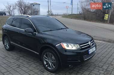 Внедорожник / Кроссовер Volkswagen Touareg 2014 в Кривом Роге