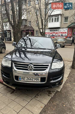 Внедорожник / Кроссовер Volkswagen Touareg 2010 в Славянске