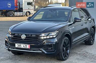 Внедорожник / Кроссовер Volkswagen Touareg 2019 в Сарнах