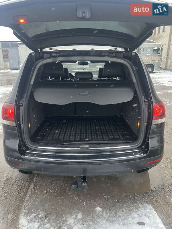 Внедорожник / Кроссовер Volkswagen Touareg 2007 в Львове