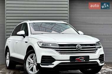 Позашляховик / Кросовер Volkswagen Touareg 2020 в Києві