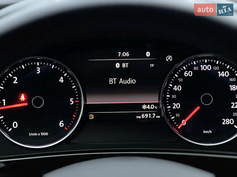 Позашляховик / Кросовер Volkswagen Touareg 2015 в Ужгороді фото 29 Позашляховик / Кросовер Volkswagen Touareg 2015 в Ужгороді