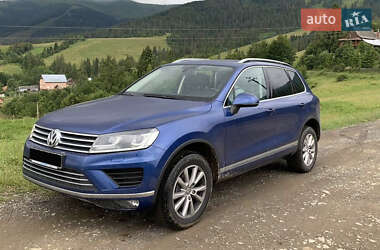 Внедорожник / Кроссовер Volkswagen Touareg 2014 в Киеве