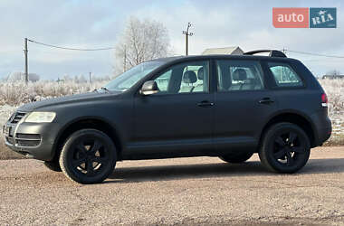 Внедорожник / Кроссовер Volkswagen Touareg 2003 в 