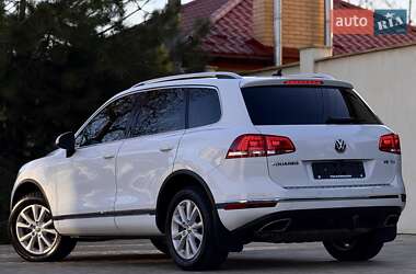 Внедорожник / Кроссовер Volkswagen Touareg 2015 в Одессе