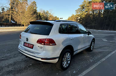 Внедорожник / Кроссовер Volkswagen Touareg 2015 в Луцке