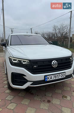 Внедорожник / Кроссовер Volkswagen Touareg 2019 в 