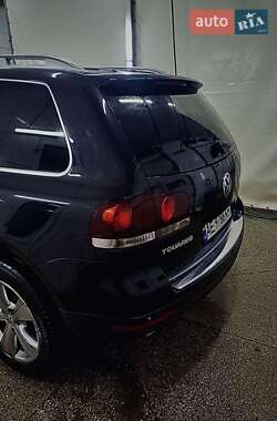 Внедорожник / Кроссовер Volkswagen Touareg 2006 в Каменском