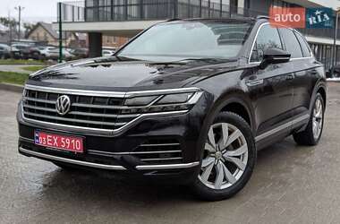 Внедорожник / Кроссовер Volkswagen Touareg 2019 в Львове