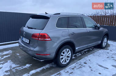 Позашляховик / Кросовер Volkswagen Touareg 2011 в Чернівцях