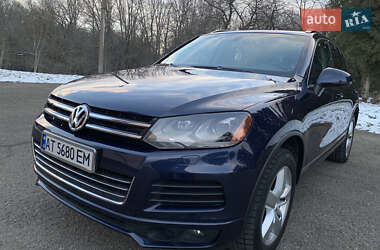 Внедорожник / Кроссовер Volkswagen Touareg 2012 в Бурштыне