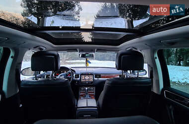 Внедорожник / Кроссовер Volkswagen Touareg 2012 в Бурштыне