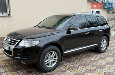 Внедорожник / Кроссовер Volkswagen Touareg 2008 в Киеве