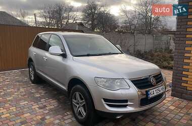 Внедорожник / Кроссовер Volkswagen Touareg 2009 в Борисполе