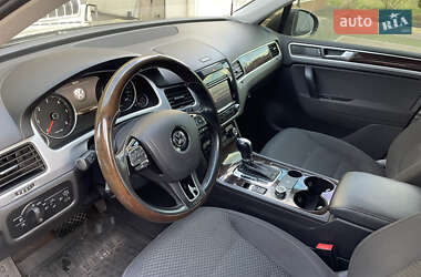 Внедорожник / Кроссовер Volkswagen Touareg 2012 в Киеве