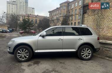 Внедорожник / Кроссовер Volkswagen Touareg 2007 в 