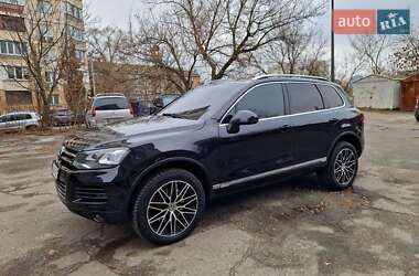 Внедорожник / Кроссовер Volkswagen Touareg 2012 в Киеве