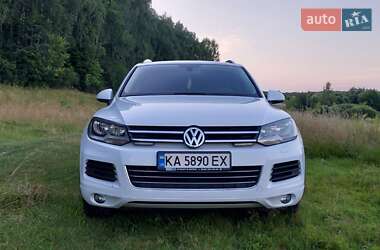 Позашляховик / Кросовер Volkswagen Touareg 2012 в Кролевці