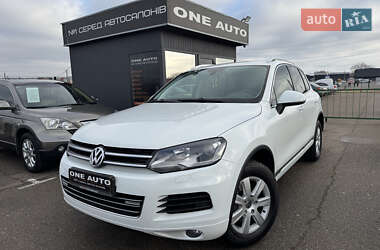 Внедорожник / Кроссовер Volkswagen Touareg 2014 в Киеве