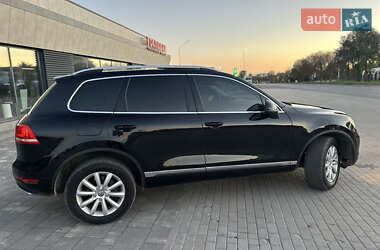 Внедорожник / Кроссовер Volkswagen Touareg 2011 в Радехове