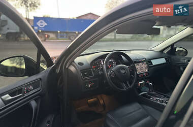 Внедорожник / Кроссовер Volkswagen Touareg 2011 в Радехове