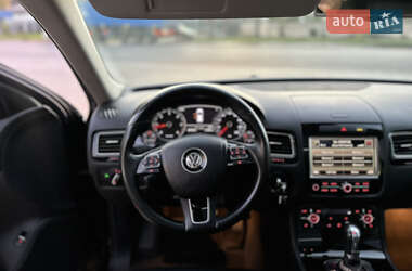 Внедорожник / Кроссовер Volkswagen Touareg 2011 в Радехове