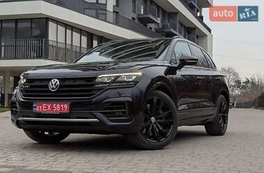 Внедорожник / Кроссовер Volkswagen Touareg 2019 в Львове