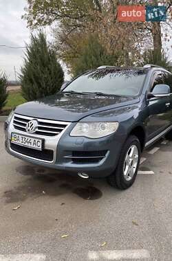 Позашляховик / Кросовер Volkswagen Touareg 2008 в Бобринці