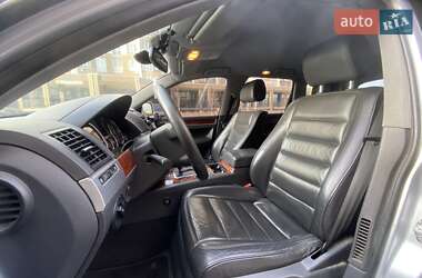 Позашляховик / Кросовер Volkswagen Touareg 2006 в Києві