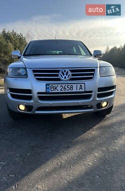 Внедорожник / Кроссовер Volkswagen Touareg 2006 в Ратным