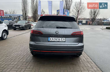 Внедорожник / Кроссовер Volkswagen Touareg 2021 в Киеве