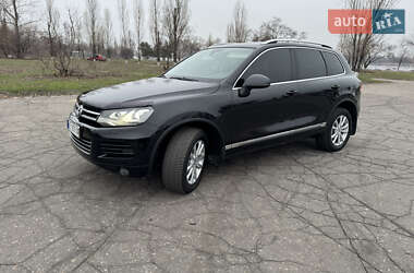 Позашляховик / Кросовер Volkswagen Touareg 2011 в Кам'янському