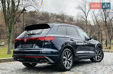 Внедорожник / Кроссовер Volkswagen Touareg 2024 в Киеве