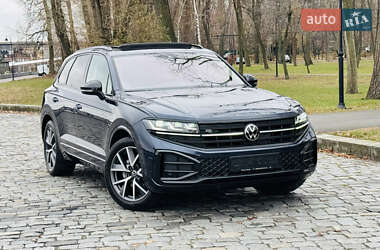 Внедорожник / Кроссовер Volkswagen Touareg 2024 в Киеве