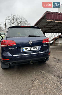 Внедорожник / Кроссовер Volkswagen Touareg 2013 в Житомире