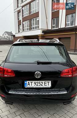 Внедорожник / Кроссовер Volkswagen Touareg 2014 в Ивано-Франковске