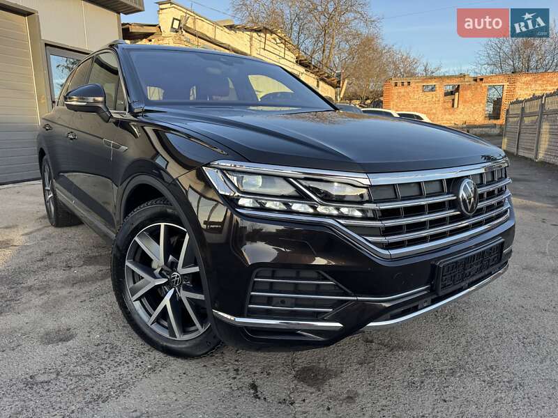 Позашляховик / Кросовер Volkswagen Touareg 2021 в Тернополі