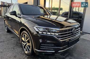 Позашляховик / Кросовер Volkswagen Touareg 2021 в Тернополі