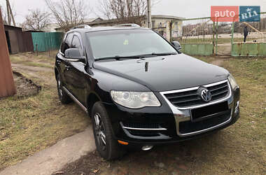 Внедорожник / Кроссовер Volkswagen Touareg 2007 в 