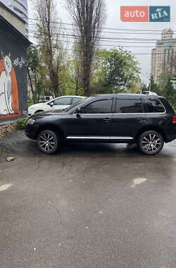 Внедорожник / Кроссовер Volkswagen Touareg 2005 в Одессе