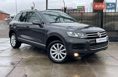 Позашляховик / Кросовер Volkswagen Touareg 2010 в Києві