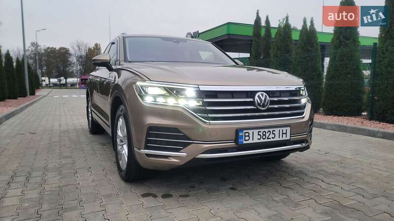 Внедорожник / Кроссовер Volkswagen Touareg 2018 в Кременчуге