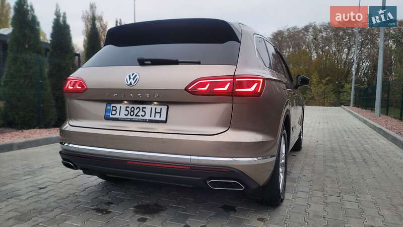 Внедорожник / Кроссовер Volkswagen Touareg 2018 в Кременчуге