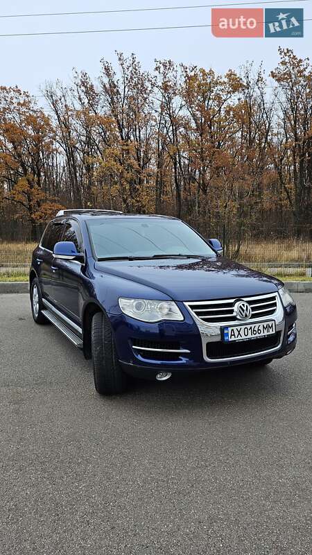 Внедорожник / Кроссовер Volkswagen Touareg 2007 в Харькове