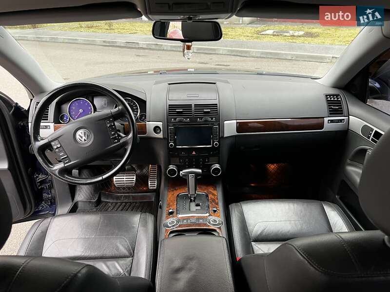 Внедорожник / Кроссовер Volkswagen Touareg 2007 в Харькове