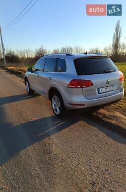 Внедорожник / Кроссовер Volkswagen Touareg 2014 в Белой Церкви