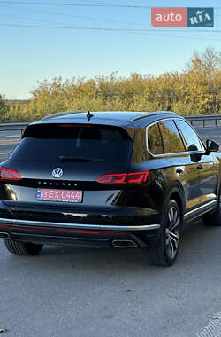 Внедорожник / Кроссовер Volkswagen Touareg 2019 в Бродах