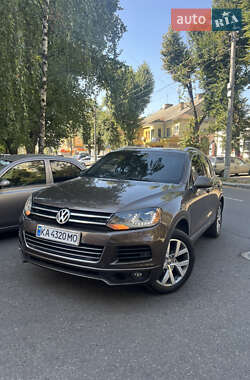 Внедорожник / Кроссовер Volkswagen Touareg 2010 в Черкассах